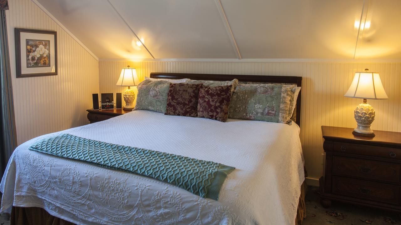 Stonewall Rose Hill Retreat Aaa Four Diamond Inn מראה חיצוני תמונה