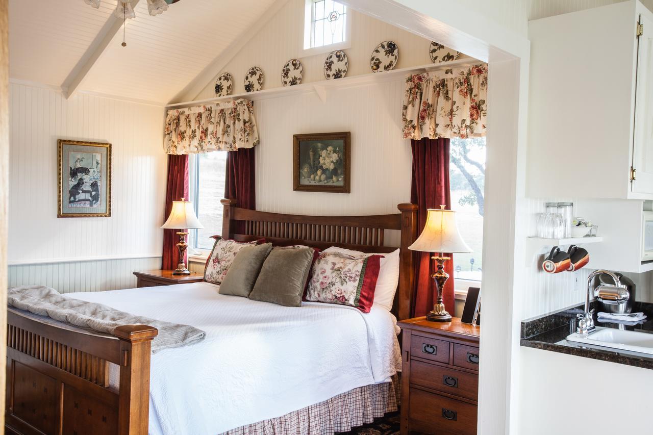 Stonewall Rose Hill Retreat Aaa Four Diamond Inn מראה חיצוני תמונה