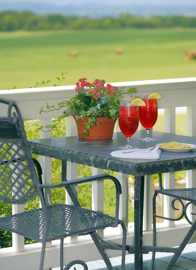 Stonewall Rose Hill Retreat Aaa Four Diamond Inn מראה חיצוני תמונה