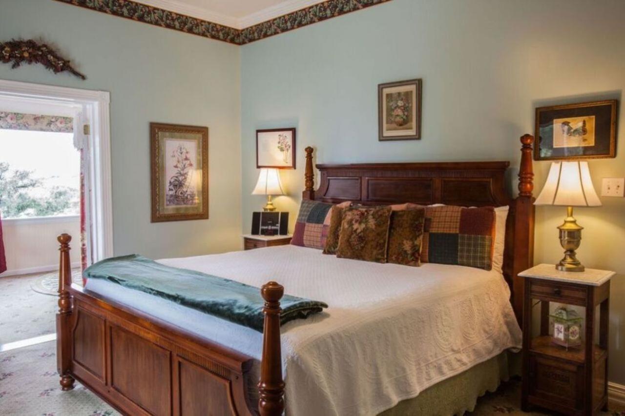 Stonewall Rose Hill Retreat Aaa Four Diamond Inn מראה חיצוני תמונה