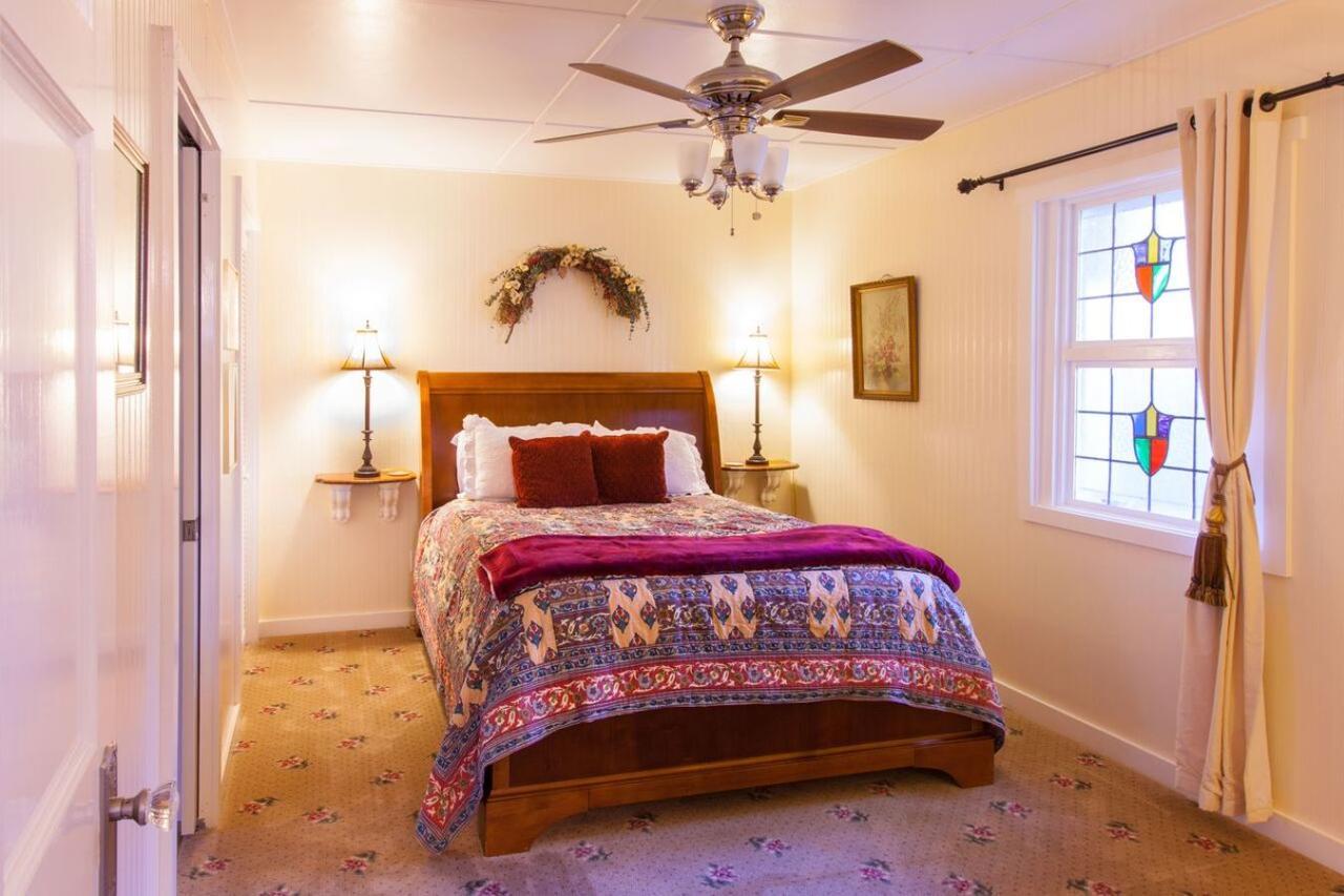 Stonewall Rose Hill Retreat Aaa Four Diamond Inn מראה חיצוני תמונה